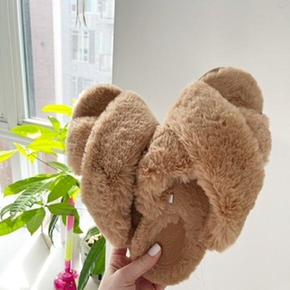 Stars Above Brown Fuzzy Open Toe Slippers Size 9/10 - Picture 1 of 3